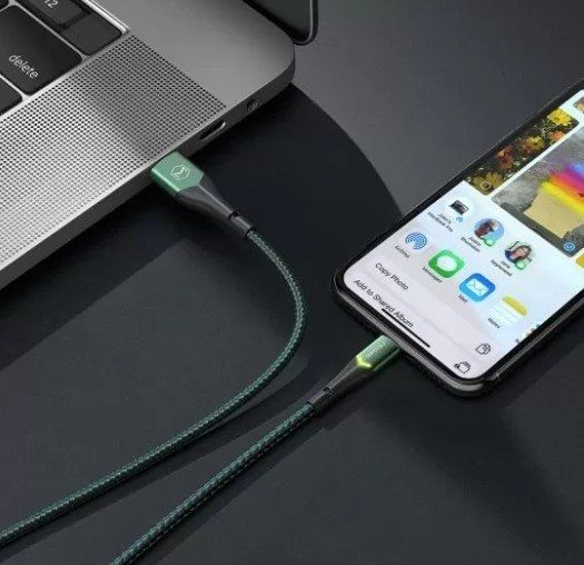 Mcdodo CA-7844 Koyu Yeşil Işıklı Lightning Data Şarj Kablosu